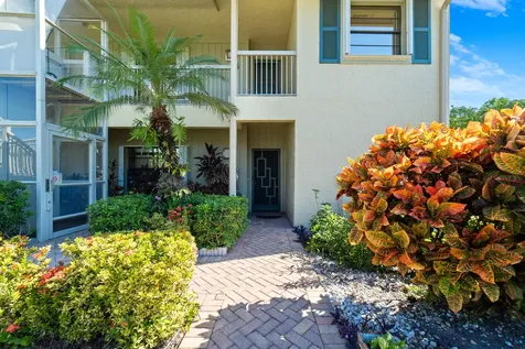5 Eastgate Drive Boynton Beach FL 33436