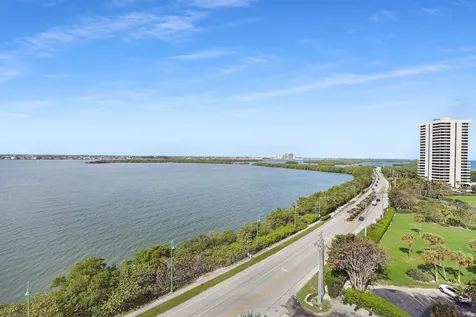 5480 N Ocean Drive Singer Island FL 33404