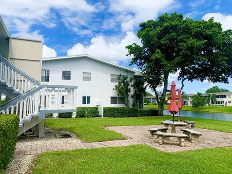 287 Andover L West Palm Beach FL 33417