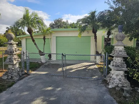 2909 Se 39 Avenue Okeechobee FL 34974