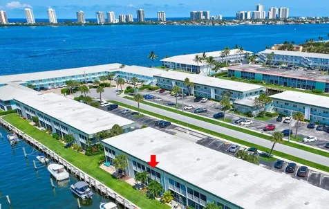 121 Wettaw Lane North Palm Beach FL 33408