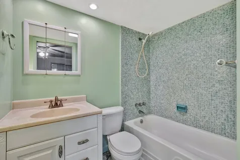 121 Wettaw Lane North Palm Beach FL 33408
