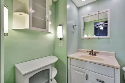 121 Wettaw Lane North Palm Beach FL 33408