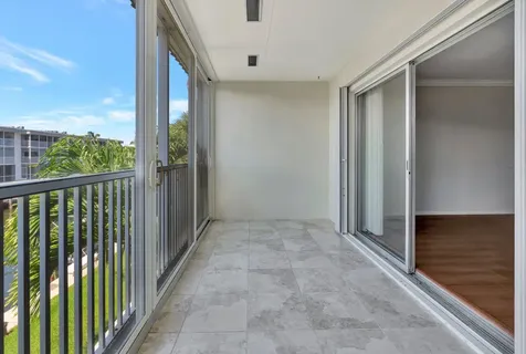 121 Wettaw Lane North Palm Beach FL 33408