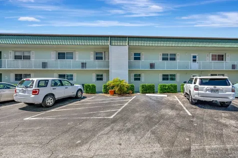 121 Wettaw Lane North Palm Beach FL 33408