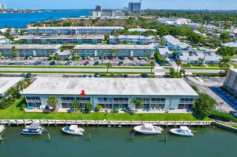 121 Wettaw Lane North Palm Beach FL 33408