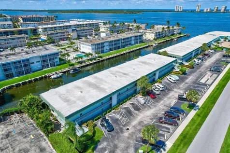 121 Wettaw Lane North Palm Beach FL 33408