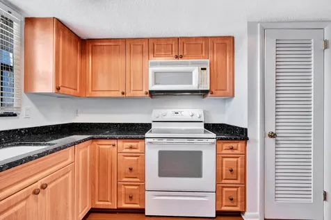 121 Wettaw Lane North Palm Beach FL 33408