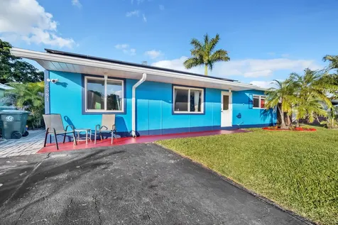 5581 S 38th Street Greenacres FL 33463