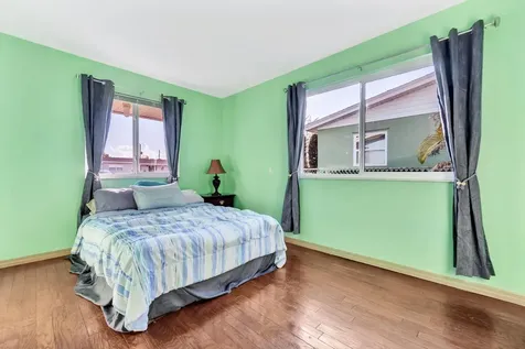 5581 S 38th Street Greenacres FL 33463