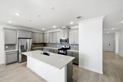 6866 Nw Kestrel Lane Port Saint Lucie FL 34987