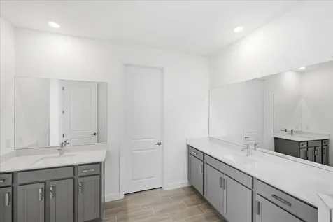 6866 Nw Kestrel Lane Port Saint Lucie FL 34987
