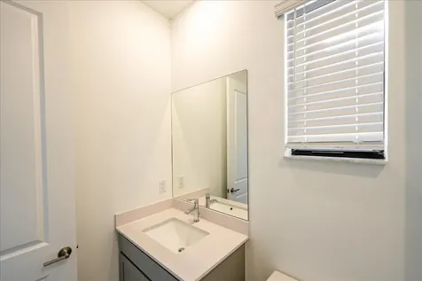 6866 Nw Kestrel Lane Port Saint Lucie FL 34987