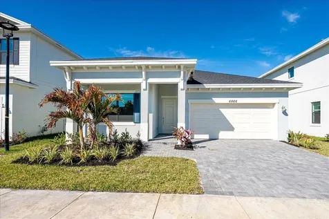 6866 Nw Kestrel Lane Port Saint Lucie FL 34987