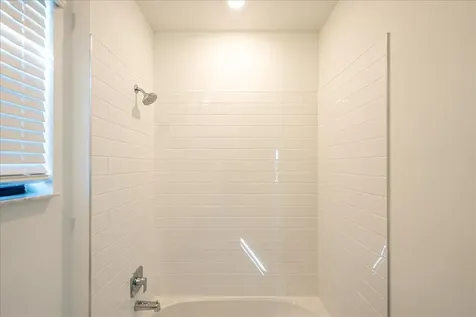6866 Nw Kestrel Lane Port Saint Lucie FL 34987