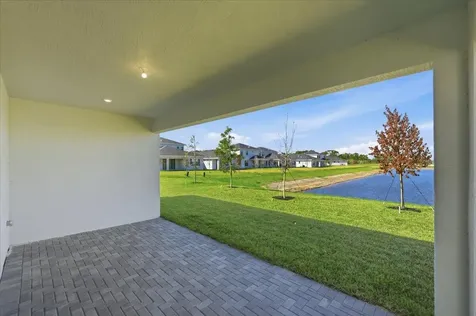 6866 Nw Kestrel Lane Port Saint Lucie FL 34987