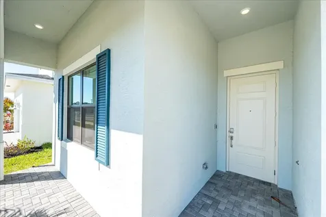 6866 Nw Kestrel Lane Port Saint Lucie FL 34987