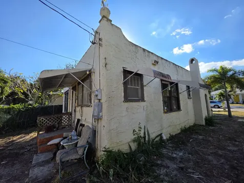 806 S B Street Lake Worth Beach FL 33460