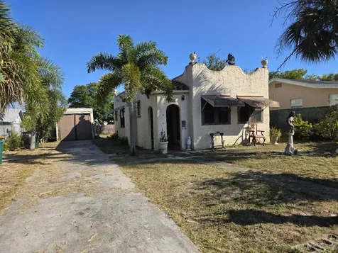 806 S B Street Lake Worth Beach FL 33460