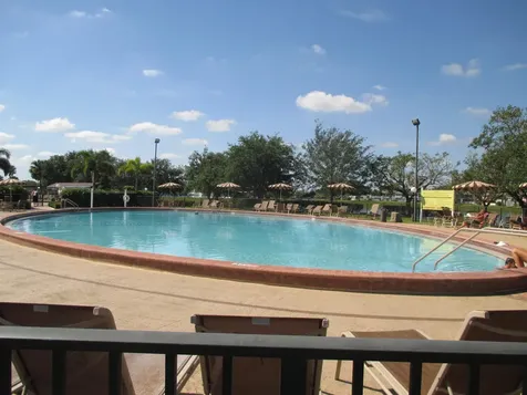 31 Canterbury B West Palm Beach FL 33417
