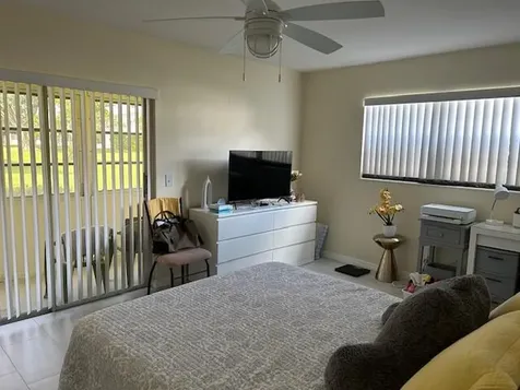 31 Canterbury B West Palm Beach FL 33417