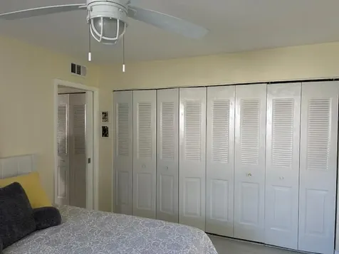 31 Canterbury B West Palm Beach FL 33417