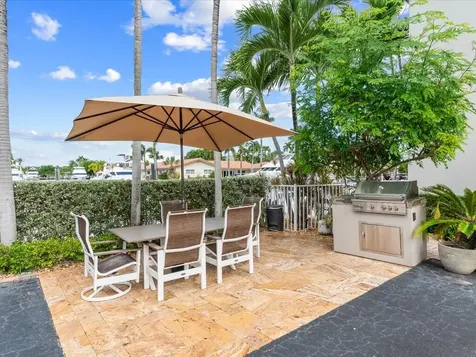 3111 Ne 51st Street Fort Lauderdale FL 33308