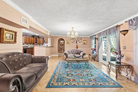 5151 Ne 8th Avenue Deerfield Beach FL 33064