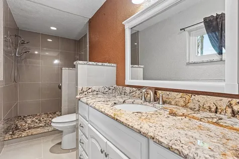 5151 Ne 8th Avenue Deerfield Beach FL 33064