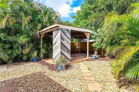 5151 Ne 8th Avenue Deerfield Beach FL 33064