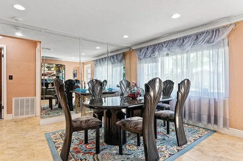 5151 Ne 8th Avenue Deerfield Beach FL 33064