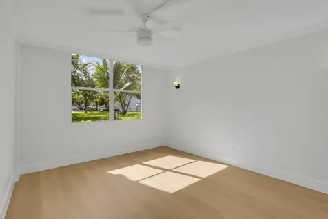 103 Royal Park Drive Oakland Park FL 33309