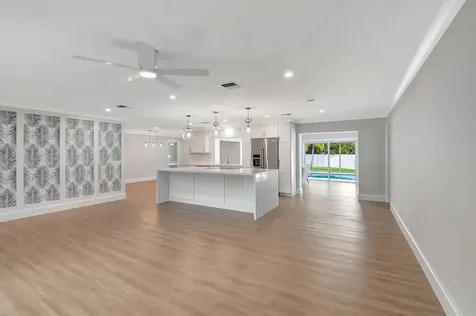 135 SE 28th Court Boynton Beach FL 33435