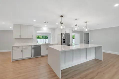 135 SE 28th Court Boynton Beach FL 33435