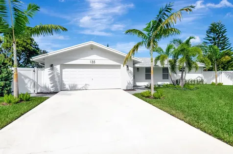 135 SE 28th Court Boynton Beach FL 33435
