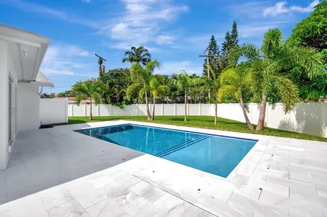 135 SE 28th Court Boynton Beach FL 33435
