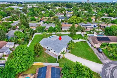 135 SE 28th Court Boynton Beach FL 33435