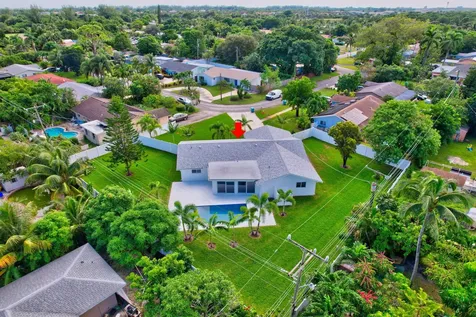 135 SE 28th Court Boynton Beach FL 33435