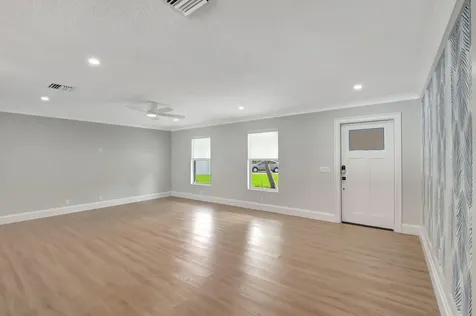 135 SE 28th Court Boynton Beach FL 33435