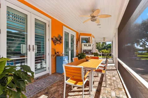 802 Se Portage Avenue Port Saint Lucie FL 34984