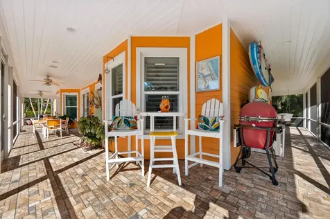 802 Se Portage Avenue Port Saint Lucie FL 34984