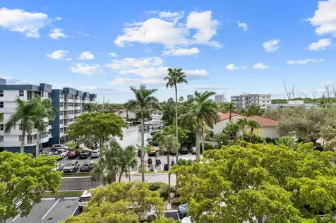 16546 NE 26th Avenue North Miami Beach FL 33160