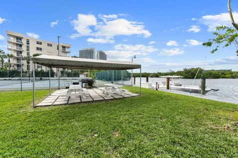 16546 NE 26th Avenue North Miami Beach FL 33160