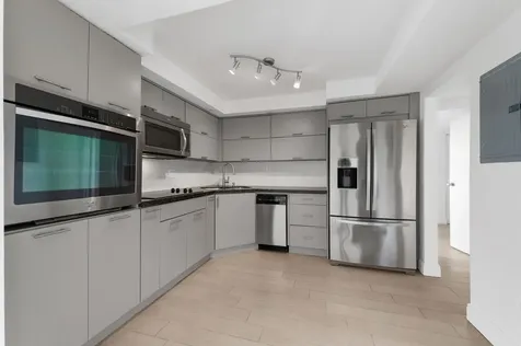 16546 NE 26th Avenue North Miami Beach FL 33160
