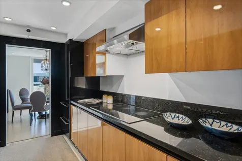 100 Sunrise Avenue Palm Beach FL 33480