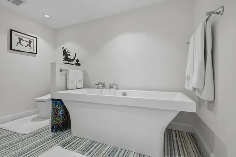 100 Sunrise Avenue Palm Beach FL 33480