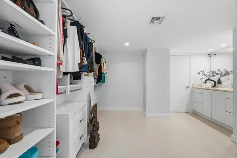 100 Sunrise Avenue Palm Beach FL 33480