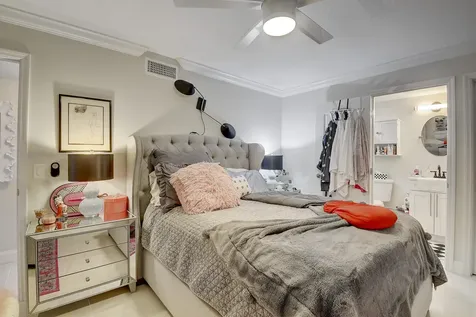 274 Capri F Delray Beach FL 33484