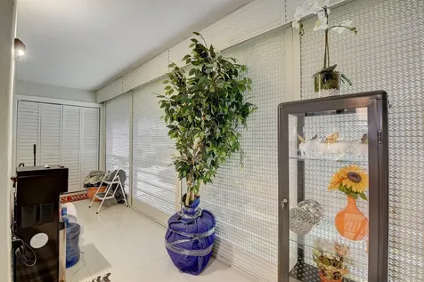 274 Capri F Delray Beach FL 33484