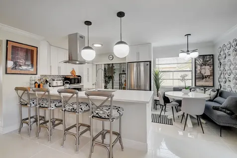 274 Capri F Delray Beach FL 33484